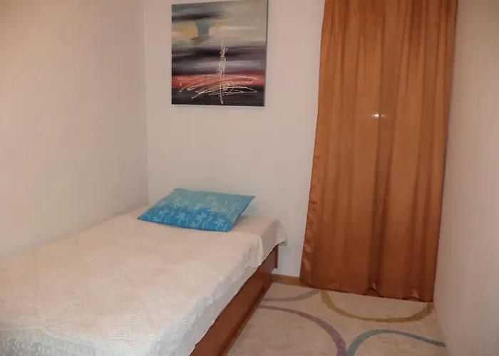 Cool Apartment Split