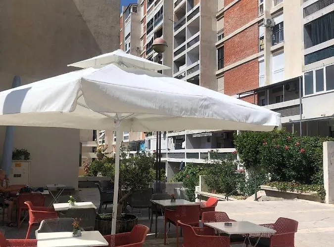 Cool Apartment Split